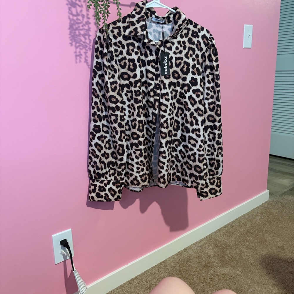 Zeagoo Animal Print Collared Blouse